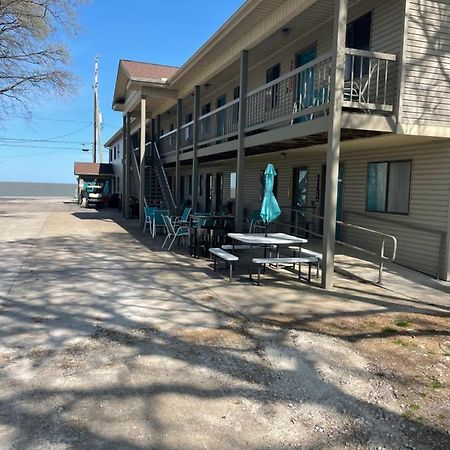 Lake Point Motel Marblehead Ngoại thất bức ảnh