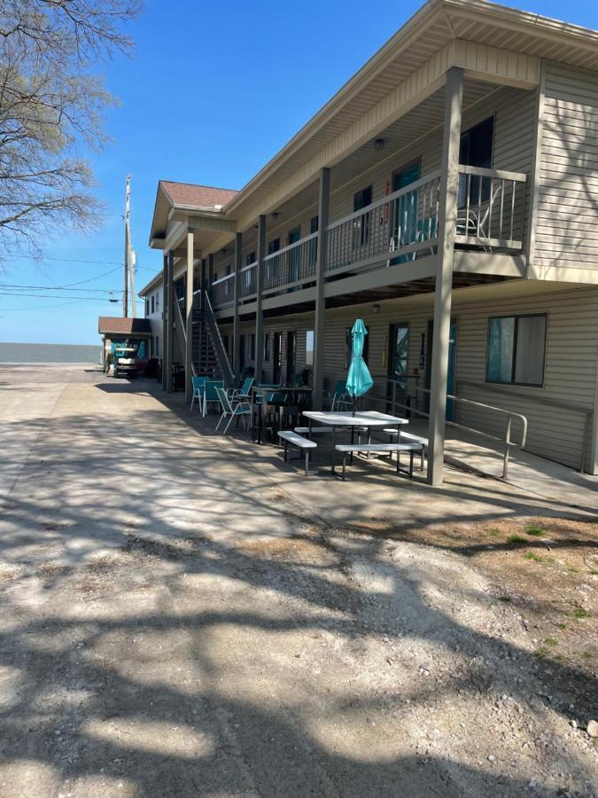 Lake Point Motel Marblehead Ngoại thất bức ảnh
